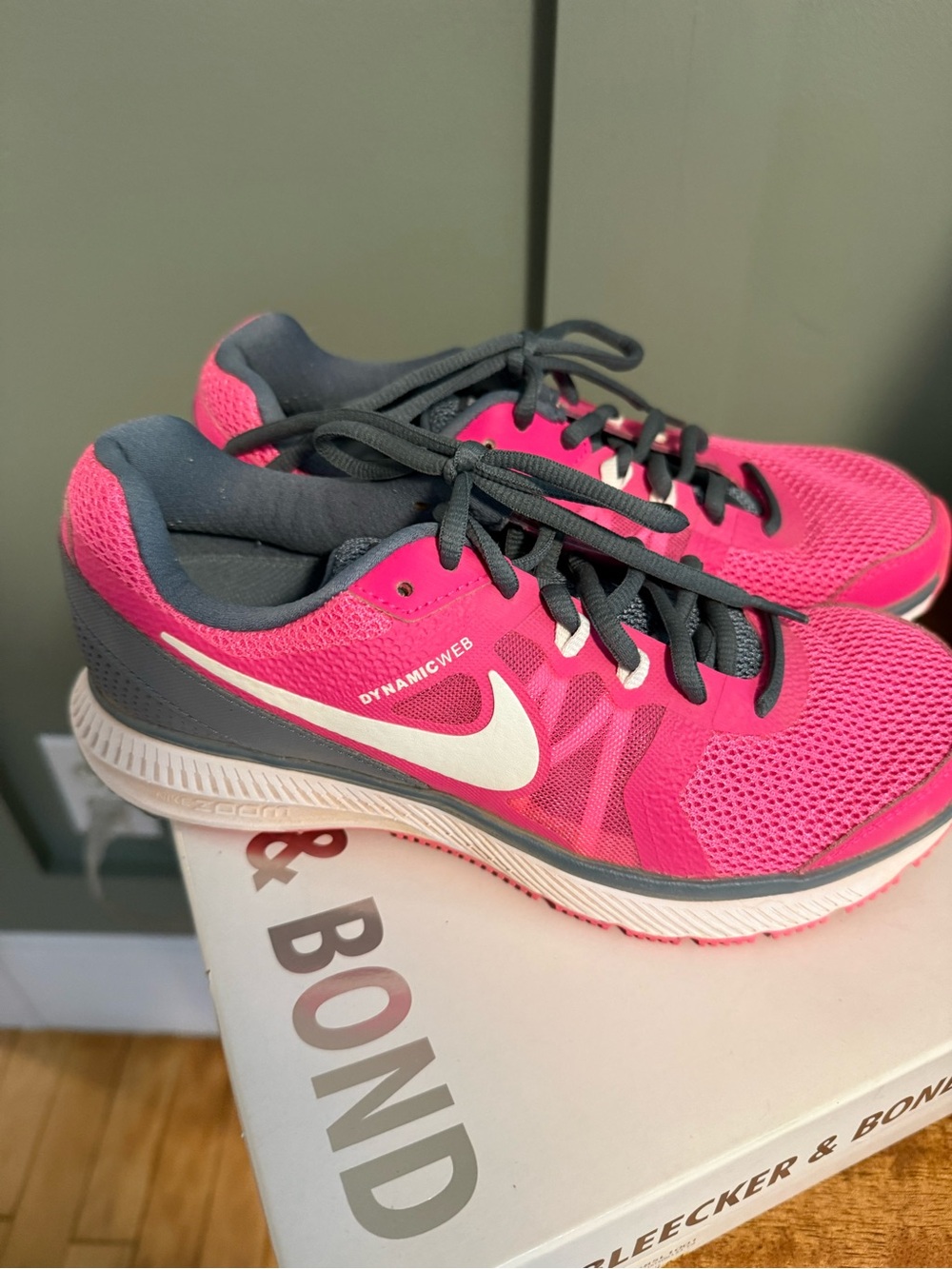 Nike Women's Pink and Dark Gray Dynamic Web Running Sneakers